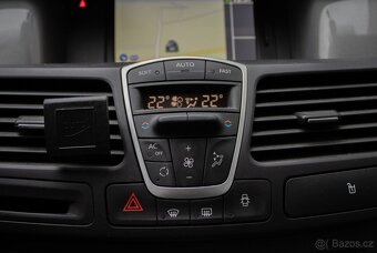 Renault Laguna Grandtour Grand 2.0 dCi 4control - 16