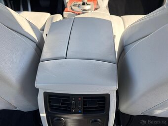 BMW e60 M5 V10 motorem po kompletní repasi - 16