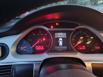 Prodám AUDI A6 2,7TDi Avant, facelift, manuál - 16