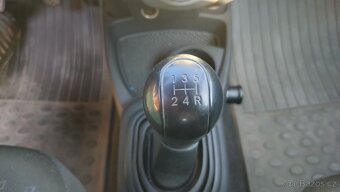 Toyota Yaris 1.3 VTT-i - 16