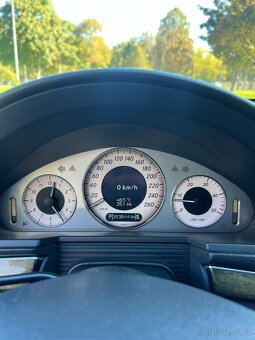 Mercedes-Benz E320 CDI Avantgarde - 16