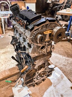 VOLKSWAGEN Golf 5 GTI - 16