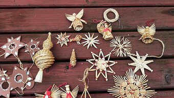 Staré vánoční stromky a ozdoby . - 16