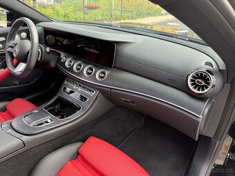 E 220d 4-MATIC KUPE,AMG PAKET,2024,26.000km,ZARUKA,JAKO NOVE - 16