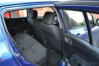 SUZUKI SWIFT 4x4 1.3i 69kw benzín rok 2013 - 16