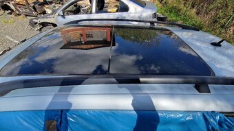vw touran 1T1-1T2 fac, 5. dveře top stav, stěna s chladiči - 16