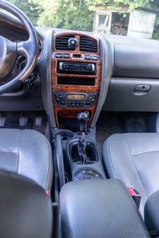 Prodám Hyundai  Santa Fe  r.v.2004 - 16