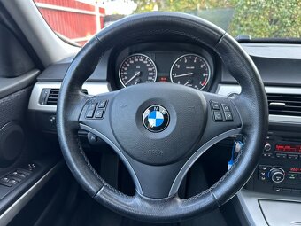 BMW Řada 3,  318i 105 KW Sedan - 16