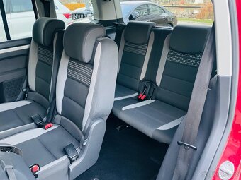 Volkswagen Touran 1.4TSI MANUÁL 7MÍST VÝHŘEV SERVISKA - 16