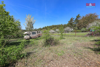 Prodej pozemku k bydlení, 745 m², Kvášňovice - 16