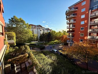 Pronájem bytu 1+kk (44m + 4m balkón) - 16