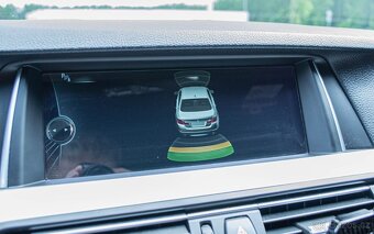 BMW Rad 5 530xd xDrive M-Packet F10 190kW automat - 16