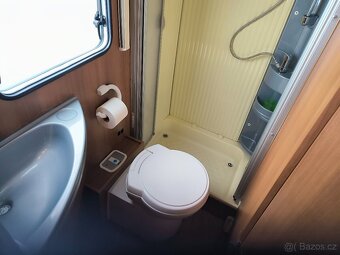 Obytné auto Carado T348 2.3JTD,klima,solar,spouštěcí postel - 16