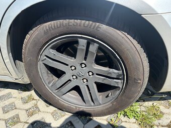 Dodge Magnum r/t V8 5,7L (na opravu/díly) - 16