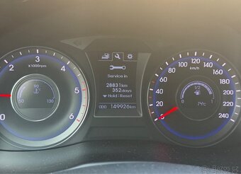 Hyundai i40 1,6crdi 100kw 2019 - 16