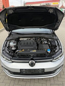 Vw Golf  kombi 2.0TDI--MANUÁL--2022--full LED--1.majitel-- - 16