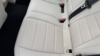 MB E 220d Avantgarde - 16