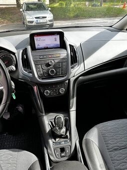 Opel Zafira Tourer 2.0 CDTi - 16
