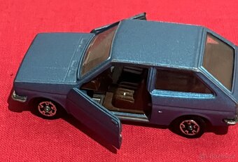 RETRO SADA 5 AUTÍČEK – Matchbox Lesney + Guisval + Porsche 5 - 16