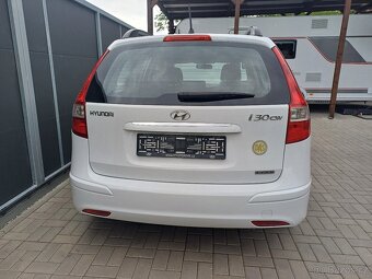 Nové v ČR...Krásný Hyundai I30 cw... - 16