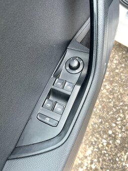 Skoda Superb III 1.6 TDI DSG - 16