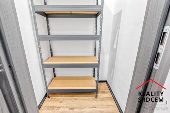 Pronájem nově zrekonstruovaného bytu 3+1 s lodžií, 72 m2, ul - 16