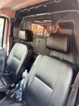 Ford Transit Connect - 16