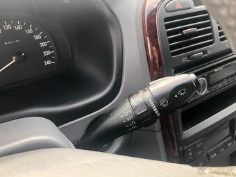 Kia Magentis, 2.5 V6 - 16