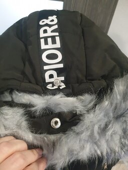 Krásná delší zimní bunda na hory - 16