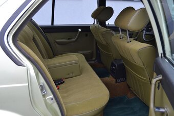 BMW 728i E23 / 72 000 km  - 16