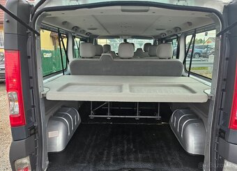 OPEL VIVARO 2.0CDTI 84KW LONG 9 MÍST MODEL 2011 - 16