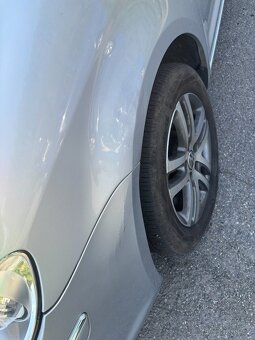 VW Touran 2.0 TDI DSG - 16