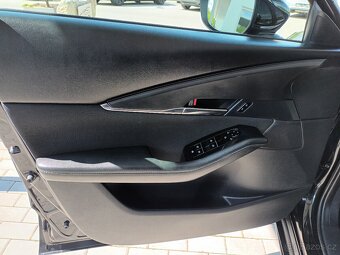 Mazda CX-30 2,0 e-Skyactiv,LED,AT,HEAD-UP - 16