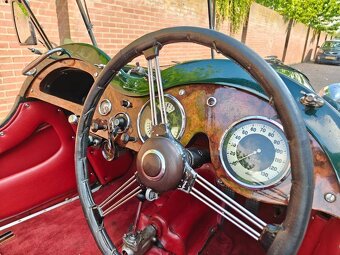 Singer 9 Roadster z roku 1939 - 16