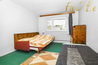 Prodej prostorného hezkého domu 5+1 s krbem, balkonem a zahr - 16