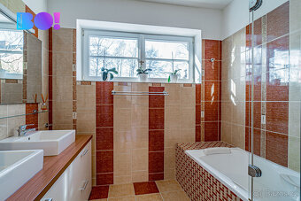 Prodej vily 7+kk se stavebním pozemkem, Frýdlant nad Ostravi - 16