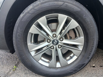 Hyundai Santa Fe 2.4i GDI benzín - 16