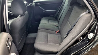 Avensis 1,8i kombi r.2005 krásný stav,velký servis STK - 16