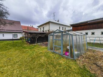 Prodej chaty/chalupy 128m² s pozemkem 688m² a garáží - 16