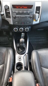 Mitsubishi Outlander II 2.0 DI-D 4x4 - 16
