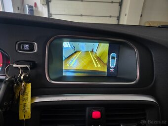Volvo V40 2,0i 90kW T2 - 16