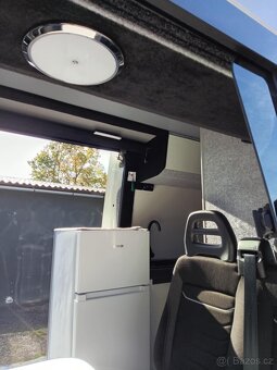Obytný automobil IVECO Daily - 16