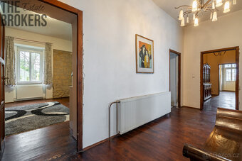 Prodej rodinného domu 270 m², pozemek 6025 m² - 16