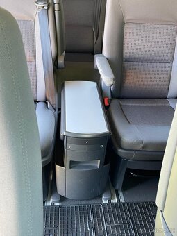 VW MULTIVAN T5 2.5TDI 96kw 7-MIESTNE - 16