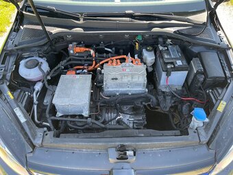 Prodám VW E-Golf elektrický - 16