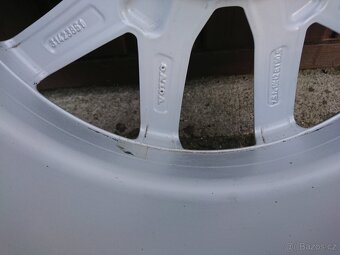 VOLVO XC 60 alu 18 zimní pneu Michelin 235/60/18 originalni - 16