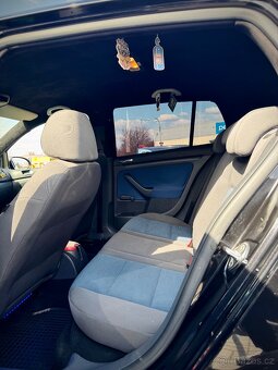 Volkswagen Golf 5 - 16