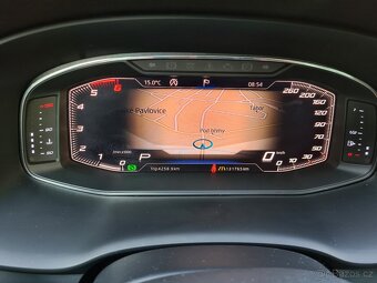 SEAT ATECA 1,6 TDI 85 kW DSG NAVI TOP STAV - 16