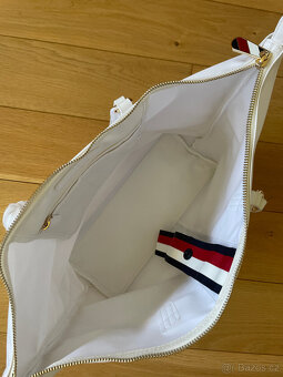 Nová prostorná sněhově bílá kabelka Tommy Hilfiger - 16
