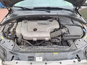 Prodám Volvo XC70 2,4 D5 AWD MY 2007 - 16